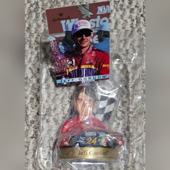 Hallmark Jeff Gordon Racing Ornament With Trading Card - Picture 2 of 4